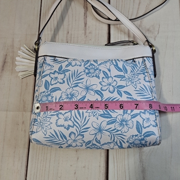 St. John's Bay Tropical Floral Crossbody Bag Purse - Picture 4 of 12